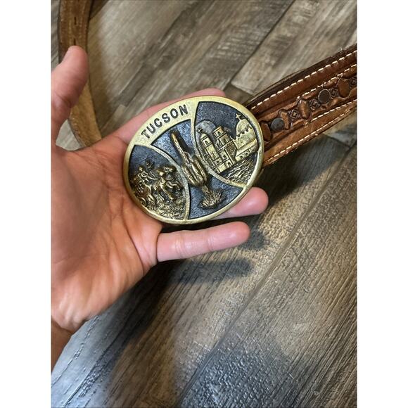Tucson Arizona Cactus Stagecoach Fort Vintage Belt Buckle Brass - Picture 2 of 5